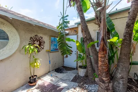 1016 N E Street Lake Worth Beach FL 33460