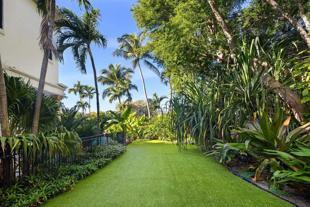 422 Addison Park Lane Boca Raton FL 33432