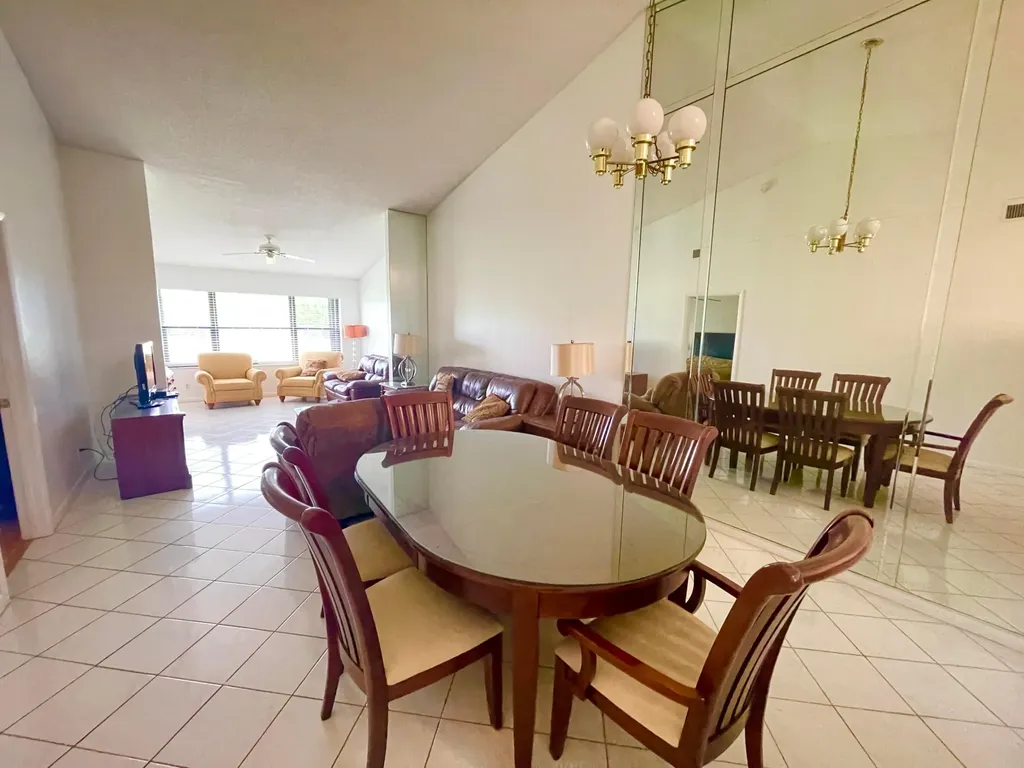4698 Lucerne Lakes Boulevard E Lake Worth FL 33467