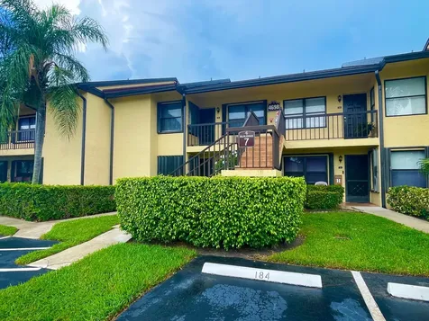 4698 Lucerne Lakes Boulevard E Lake Worth FL 33467