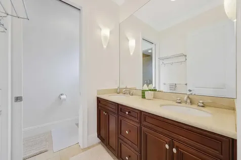 285 SE 6th Avenue Delray Beach FL 33483