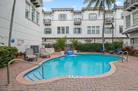 285 SE 6th Avenue Delray Beach FL 33483