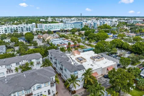 285 SE 6th Avenue Delray Beach FL 33483