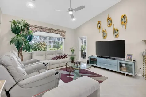 6165 Petunia Road Delray Beach FL 33484