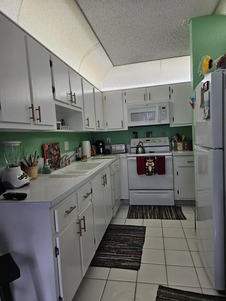 1845 NW 18th Street Delray Beach FL 33445