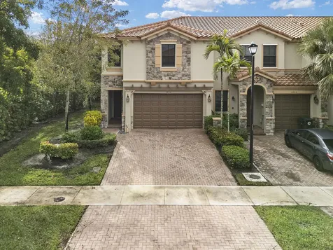 3950 Devenshire Court Coconut Creek FL 33073