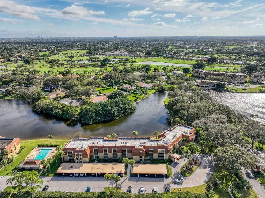 5250 Woodland Lakes Drive Palm Beach Gardens FL 33418