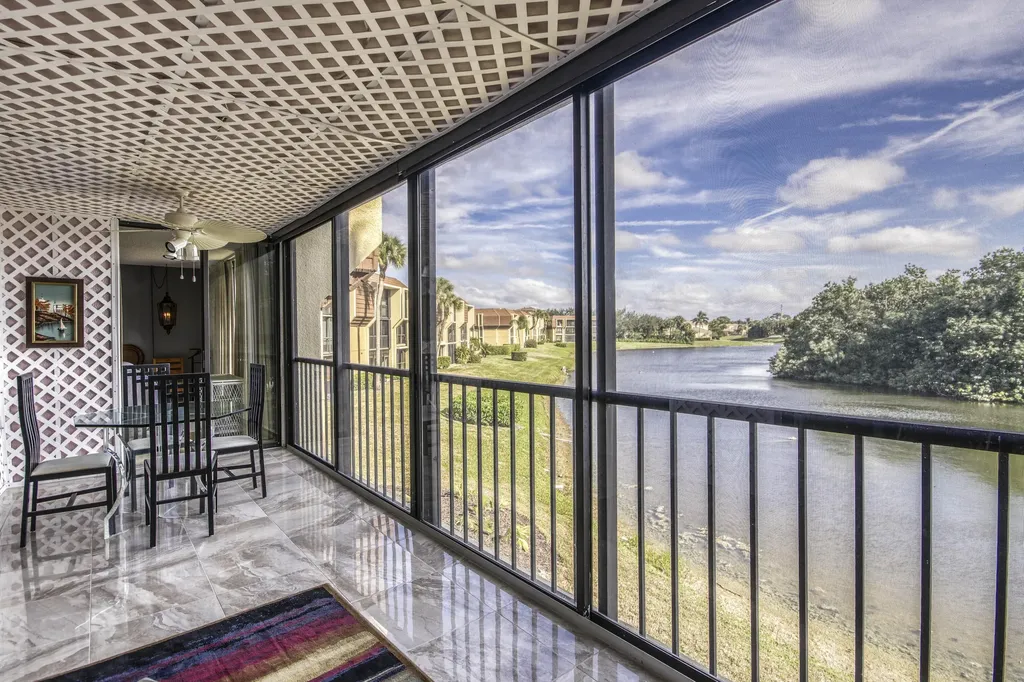 5250 Woodland Lakes Drive Palm Beach Gardens FL 33418