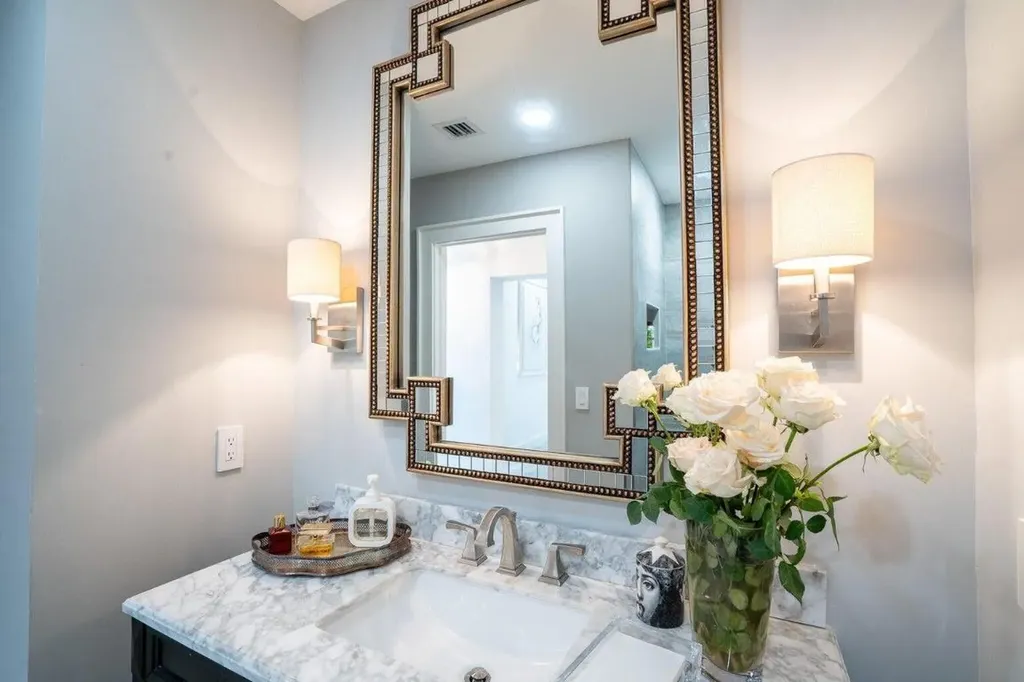 246 Elwa Place West Palm Beach FL 33405