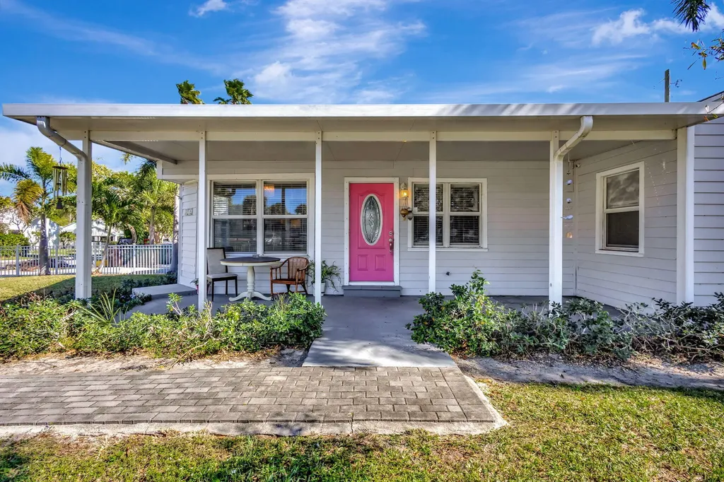 736 Rockland Drive West Palm Beach FL 33405