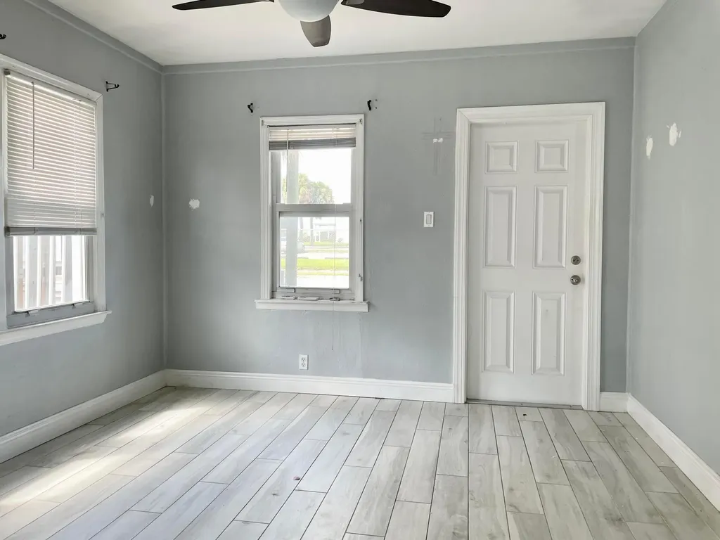 736 Rockland Drive West Palm Beach FL 33405