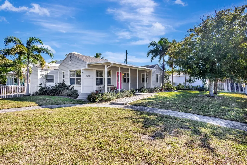 736 Rockland Drive West Palm Beach FL 33405