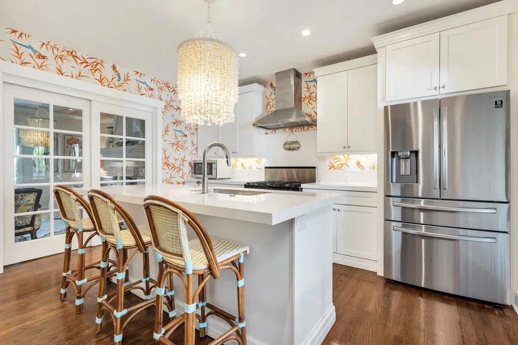 3213 Vincent Road West Palm Beach FL 33405