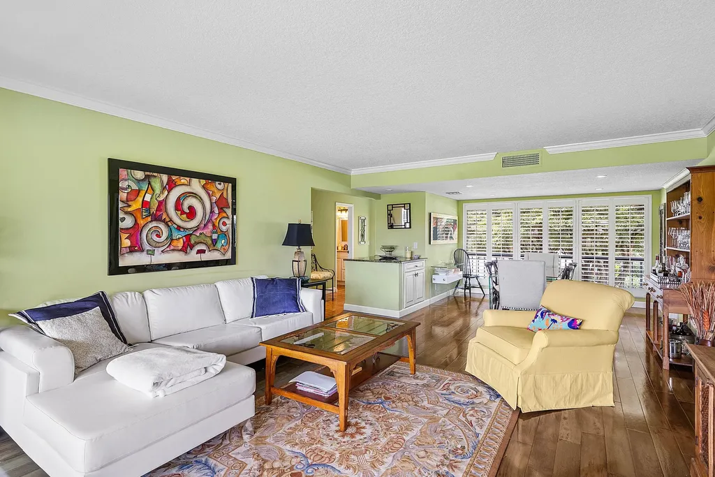 4014 B Quail Ridge Drive Boynton Beach FL 33436