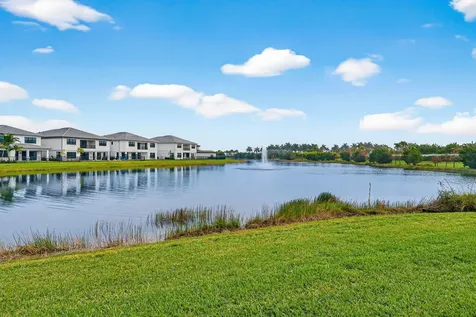 9892 Migration Point Palm Beach Gardens FL 33412