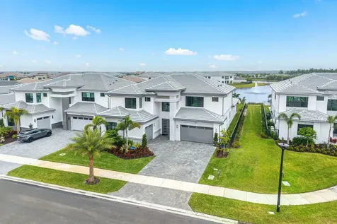 9892 Migration Point Palm Beach Gardens FL 33412
