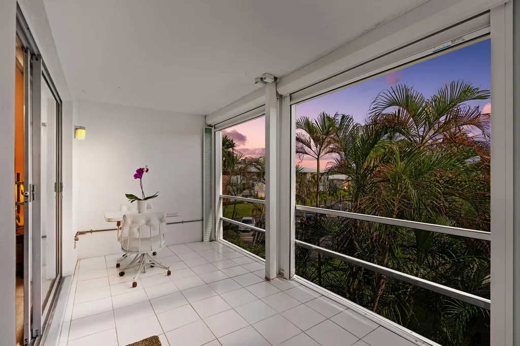 10 SE 13th Street Boca Raton FL 33432