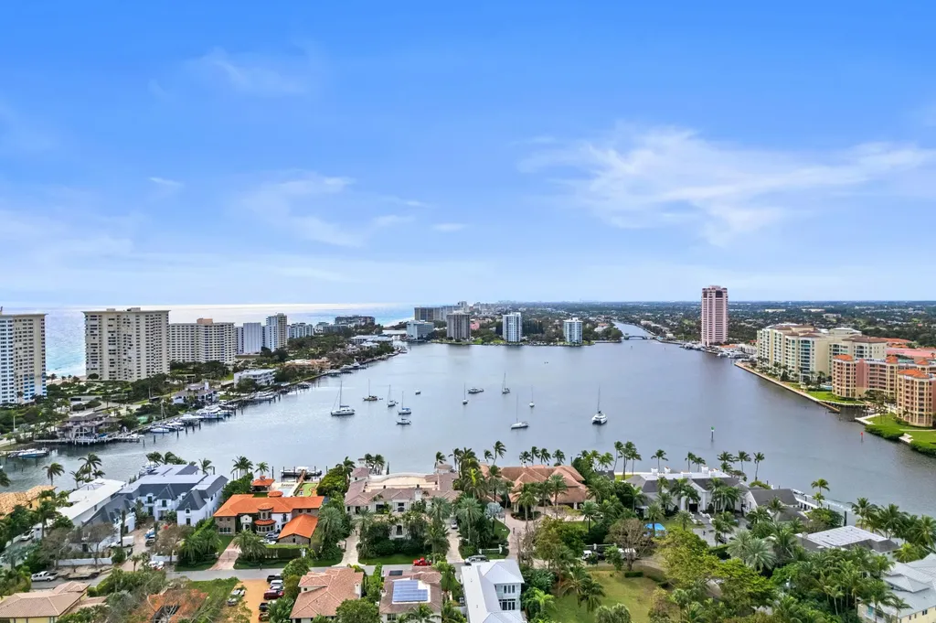 10 SE 13th Street Boca Raton FL 33432