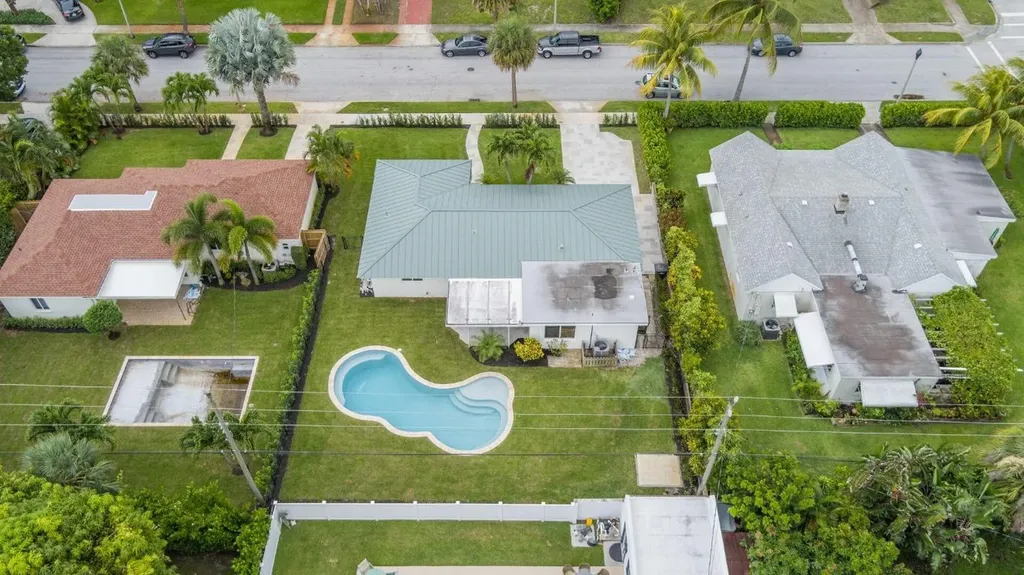 369 Franklin Road West Palm Beach FL 33405
