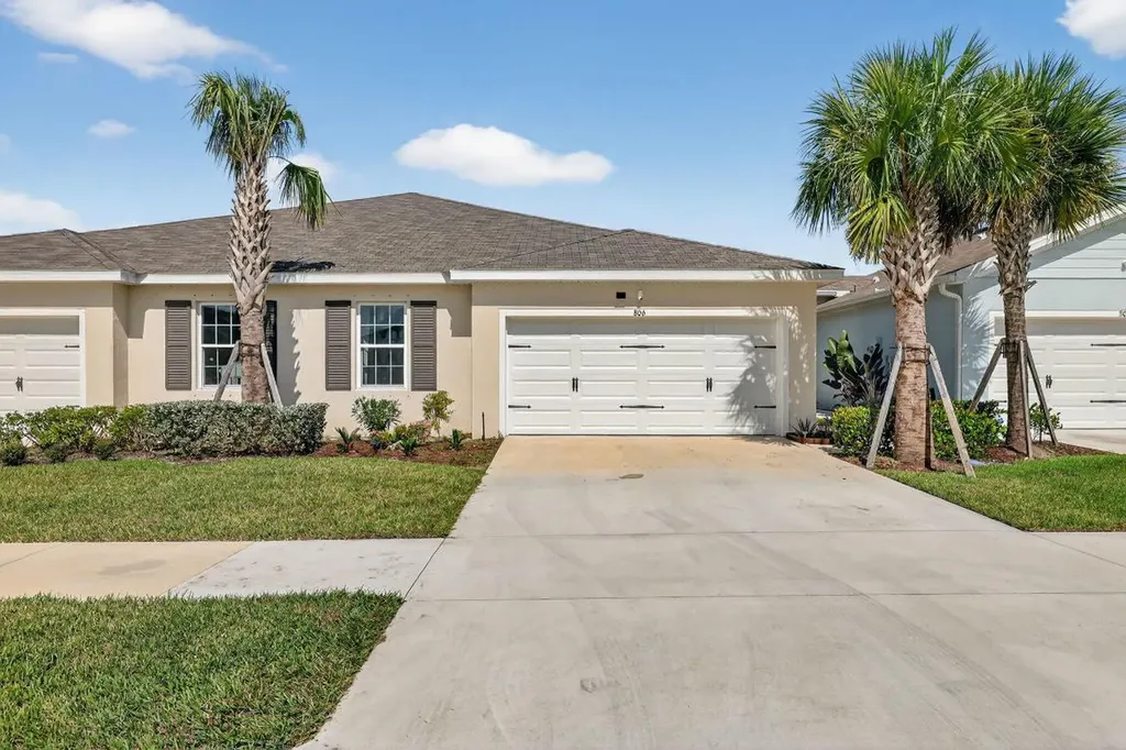 806 Persimmon Place Fort Pierce FL 34981
