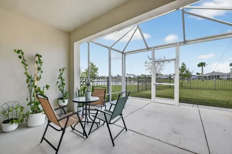 806 Persimmon Place Fort Pierce FL 34981