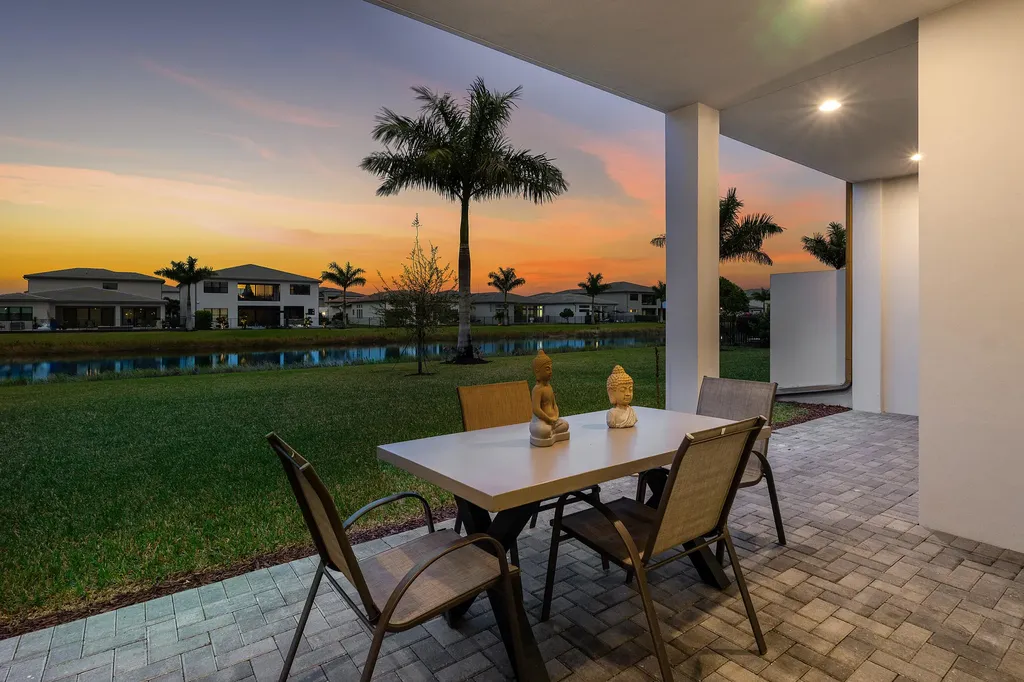 8621 Crystal Downs Avenue Boca Raton FL 33434