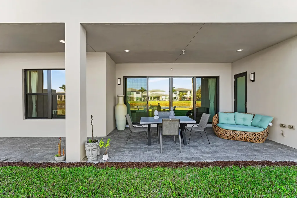 8621 Crystal Downs Avenue Boca Raton FL 33434