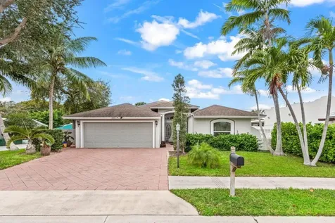 1501 N Palmway Lake Worth Beach FL 33460