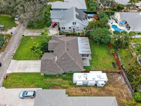 9275 SE Mercury Street Hobe Sound FL 33455