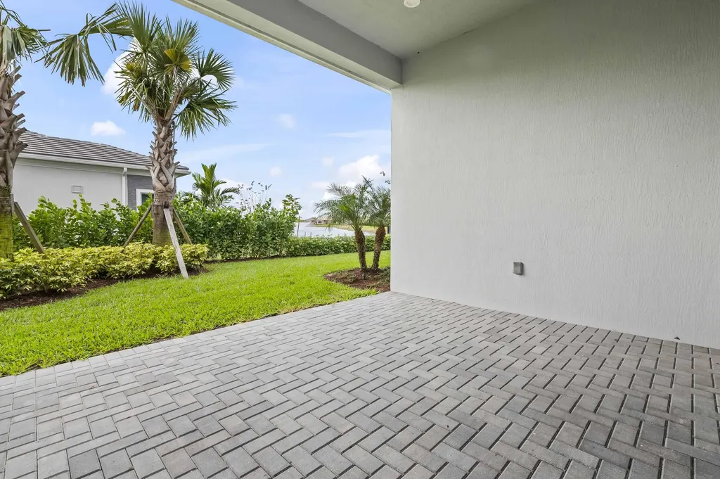 10031 Timber Creek Way Palm Beach Gardens FL 33412