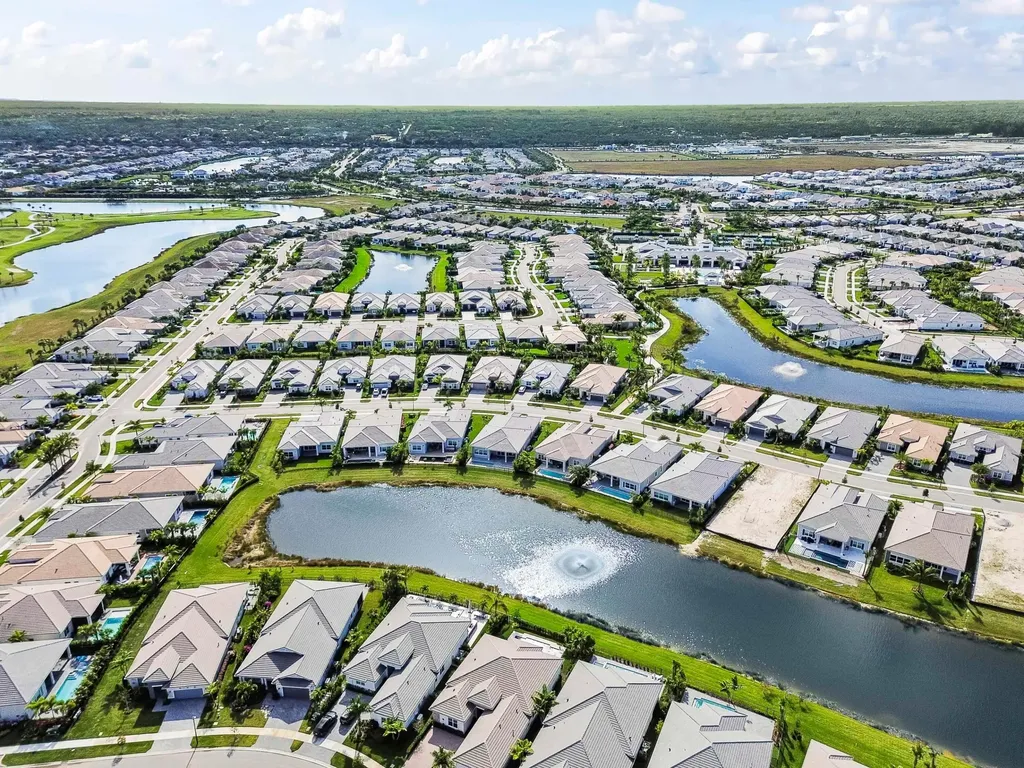 10031 Timber Creek Way Palm Beach Gardens FL 33412