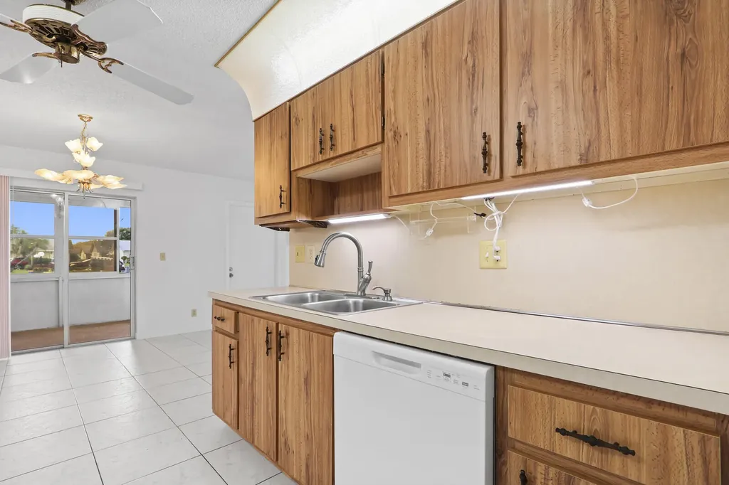 3438 Theo Way West Palm Beach FL 33417
