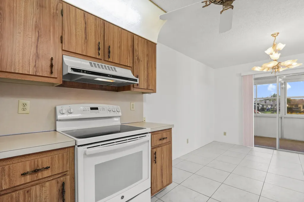 3438 Theo Way West Palm Beach FL 33417