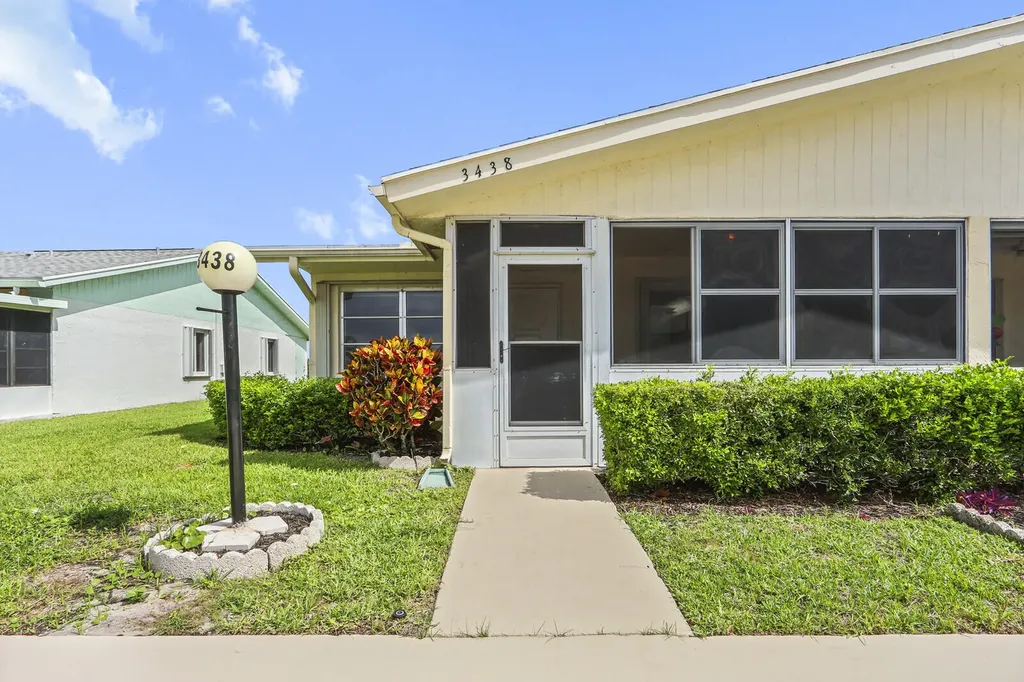 3438 Theo Way West Palm Beach FL 33417