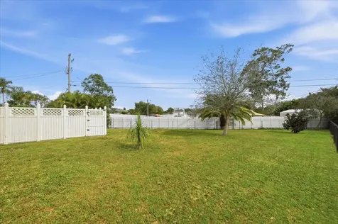 2812 SE Pace Drive Port St Lucie FL 34984