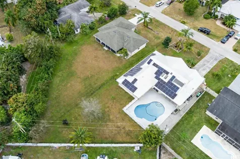 2812 SE Pace Drive Port St Lucie FL 34984