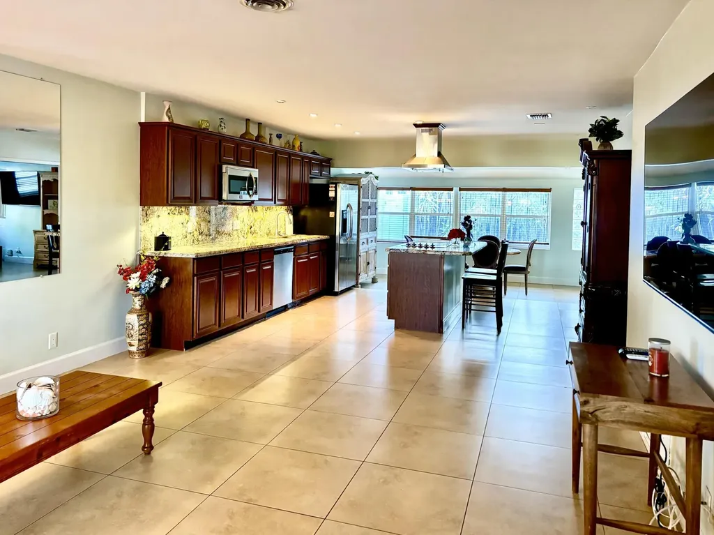 5045 NE 15th Avenue Fort Lauderdale FL 33334