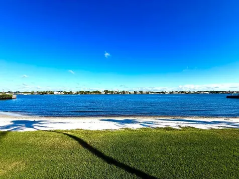 133 Las Brisas Circle Hypoluxo FL 33462