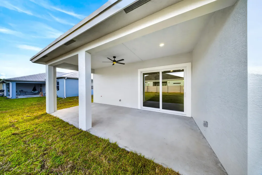 5761 NW Cone Street Port St Lucie FL 34986