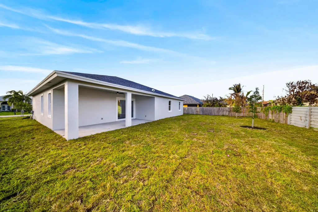 5761 NW Cone Street Port St Lucie FL 34986