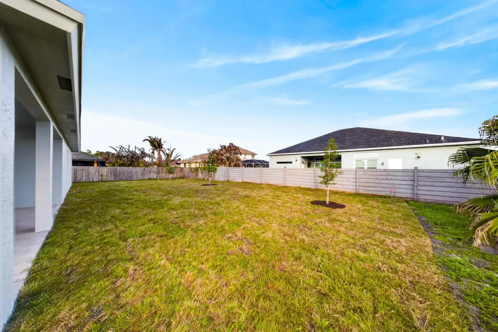 5761 NW Cone Street Port St Lucie FL 34986