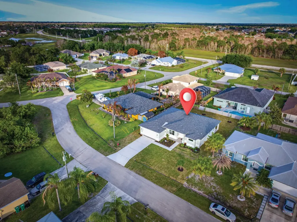 5761 NW Cone Street Port St Lucie FL 34986
