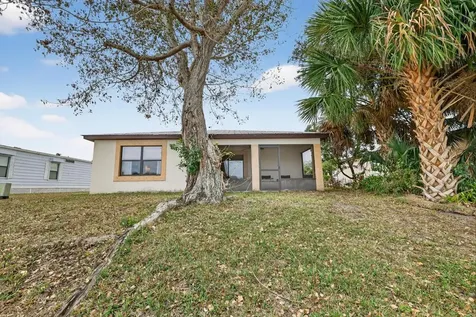 16 Danzar Fort Pierce FL 34951