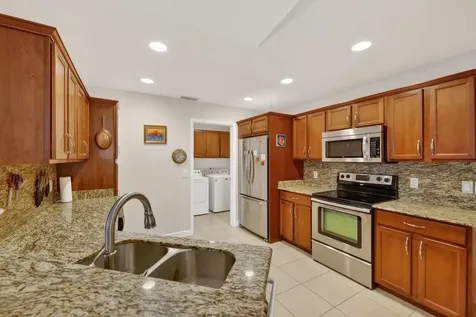 16 Danzar Fort Pierce FL 34951