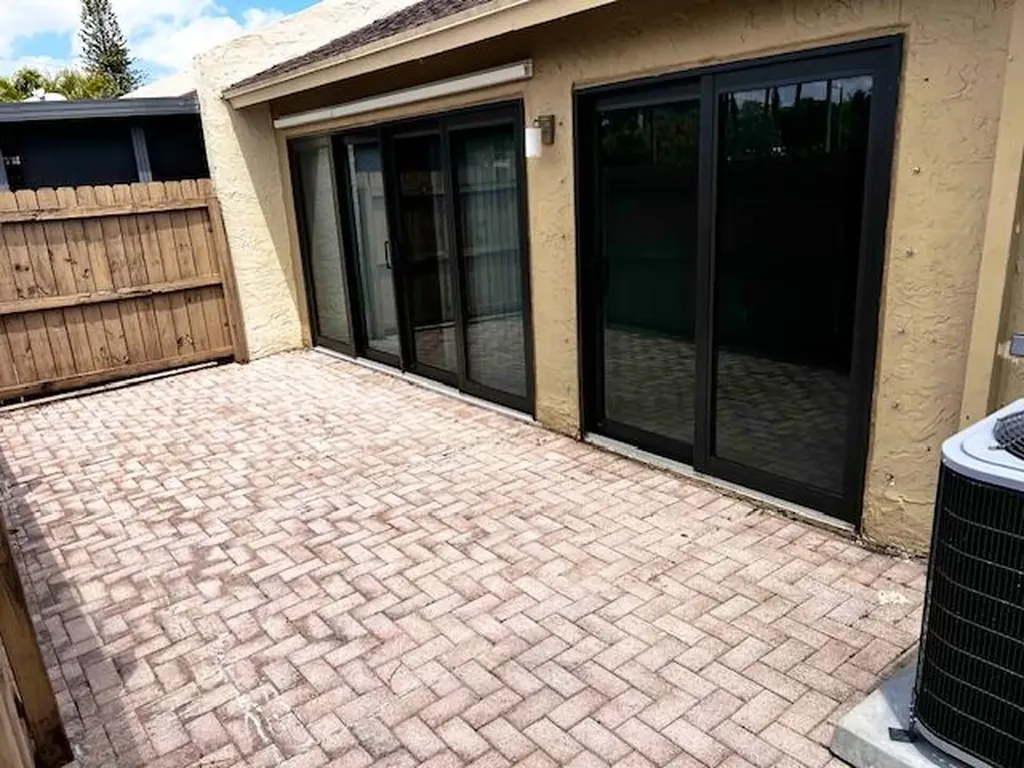 10323 Boca Bend Boca Raton FL 33428