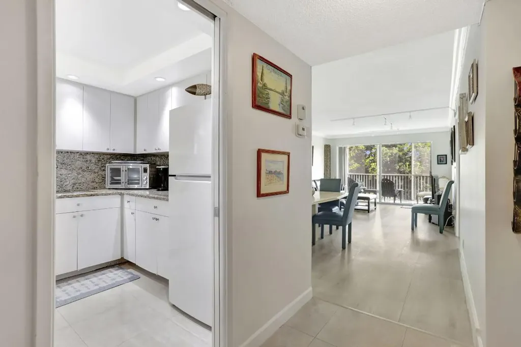 2851 S Palm Aire Drive Pompano Beach FL 33069