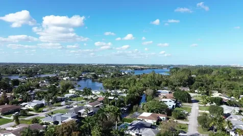 6934 Tradewind Way Lake Worth FL 33462