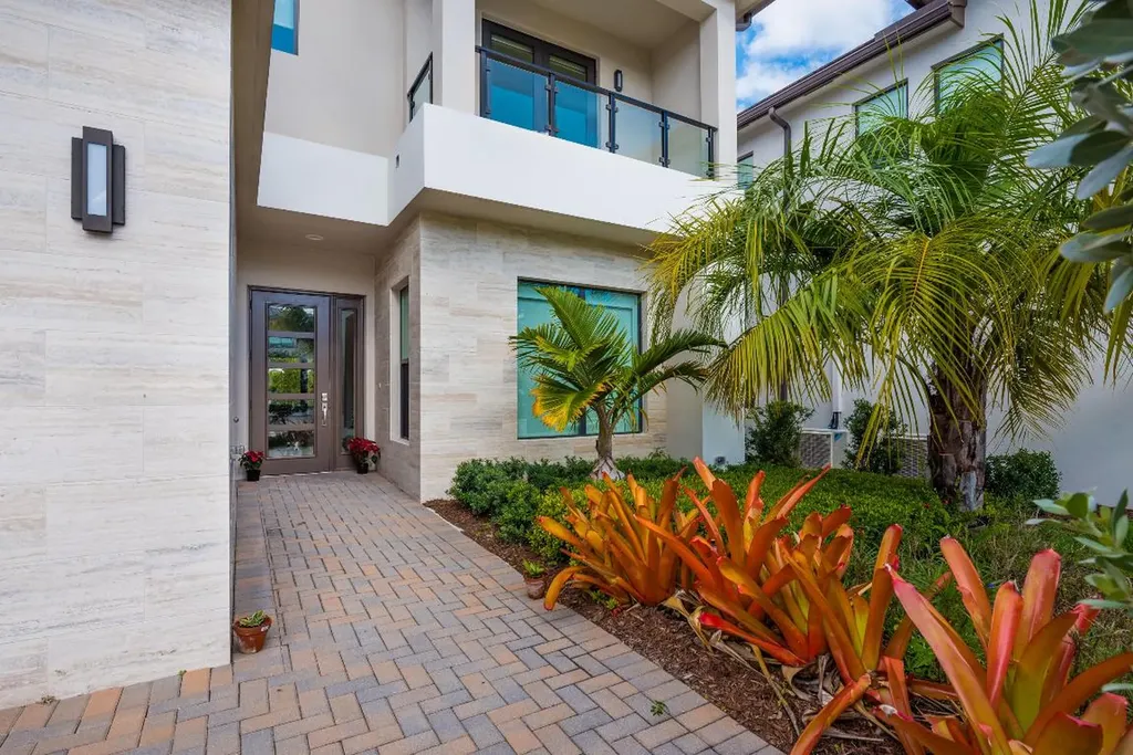 8131 Laurel Falls Drive Boca Raton FL 33496