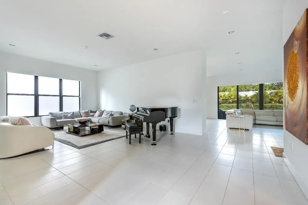 8131 Laurel Falls Drive Boca Raton FL 33496