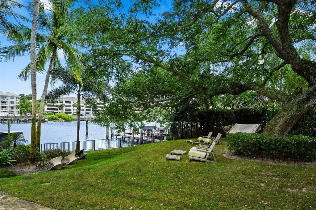 2270 Wilsee Road Palm Beach Gardens FL 33410